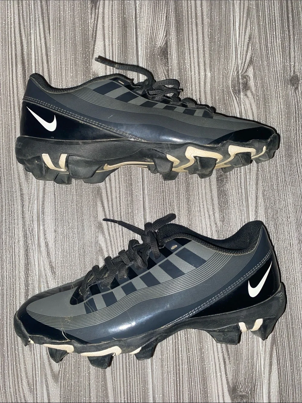 Nike Kids Vapor Edge Shark Cleats Size 5.5Y